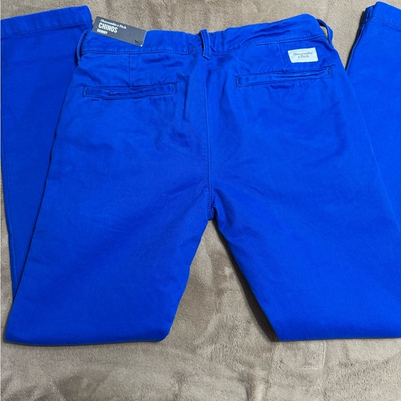 Abercrombie and Fitch Men’s Chino pants - Picture 3 of 5